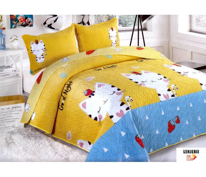 Cuvertura de pat pentru copii din catifea cu pisicuta formata din 3 piese 