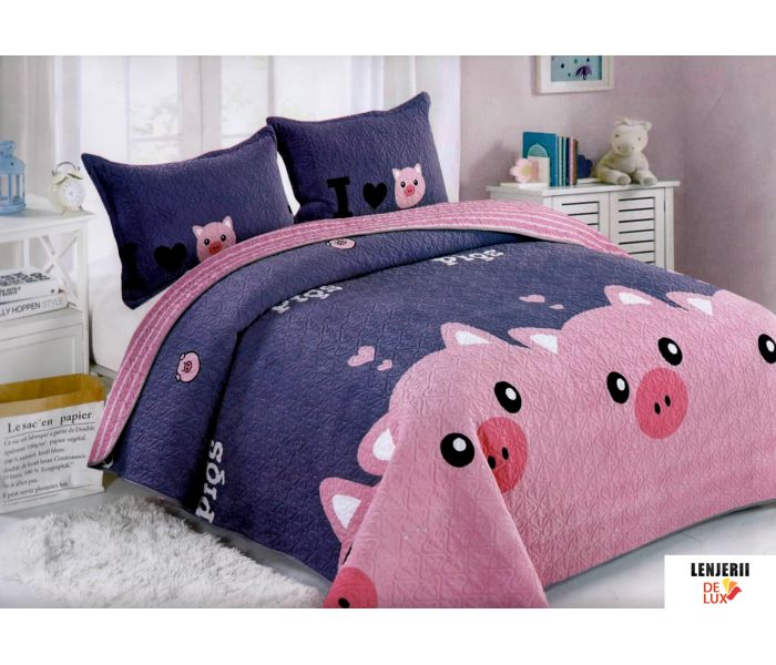 Cuvertura de pat pentru copii din catifea cu porcusor roz formata din 3 piese 
