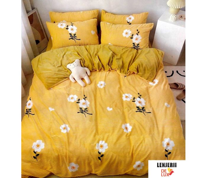 Lenjerie de pat galbena cu floricele cocolino Casa New Concept formata din 4 piese 
