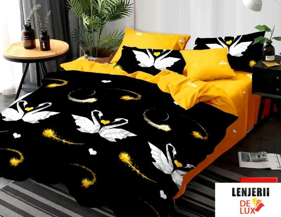 PILOTA+2 PERNE+Lenjerie de pat neagra cu galben cu lebede imprimate din finet Casa New Concept formata din 6 piese