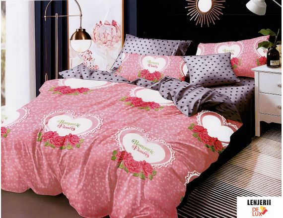 Lenjerie de pat roz din finet cu trandafiri formata din 6 piese